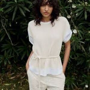 ZARA Cream Short-Sleeve Knit Top - Small